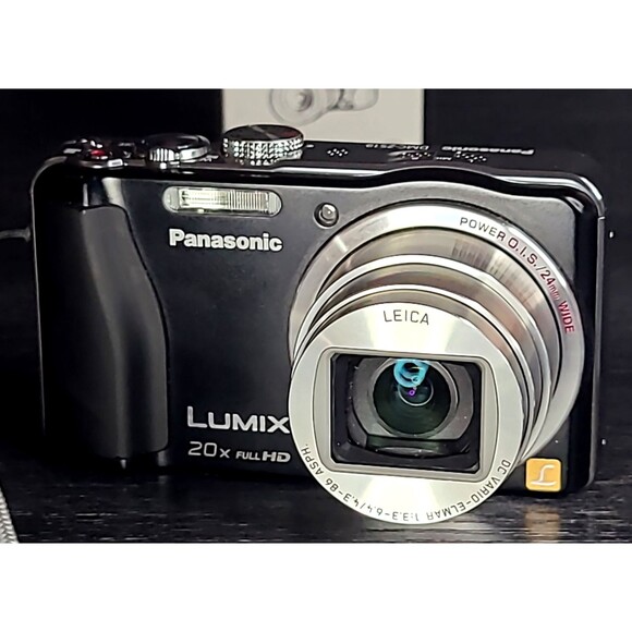 Panasonic LUMIX DMC-ZS19 14.1MP 32GB Digital Camera Bundle- Refurbished VG - Picture 4 of 13